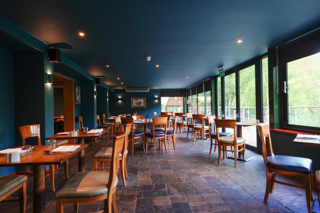 Chevin Country Park Hotel & Spa Отли Екстериор снимка