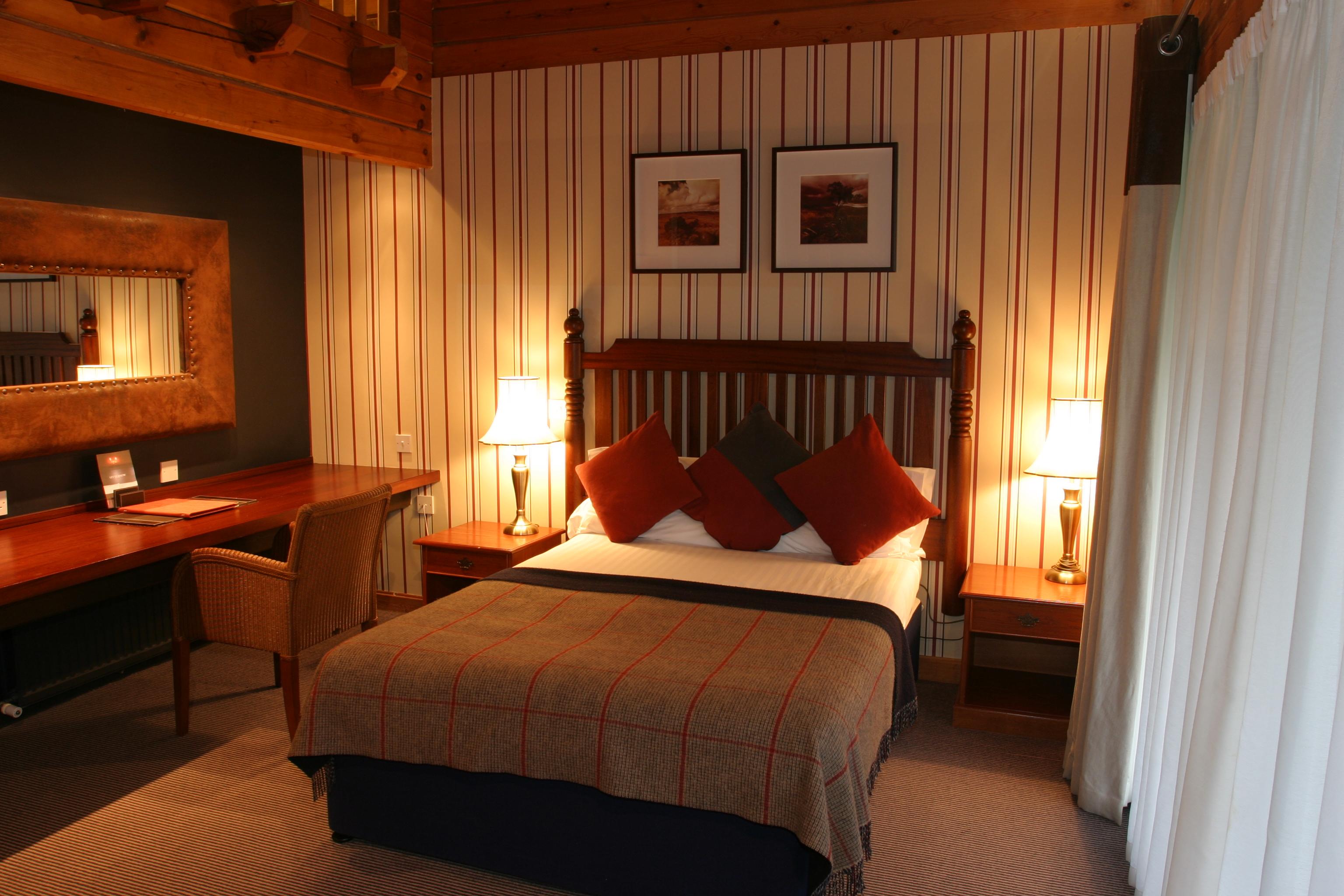 Chevin Country Park Hotel & Spa Отли Екстериор снимка