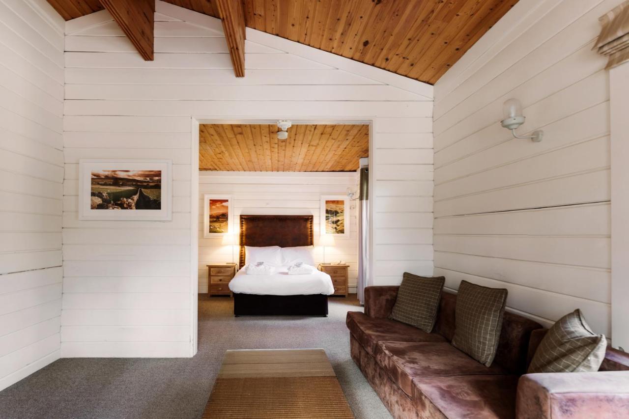 Chevin Country Park Hotel & Spa Отли Екстериор снимка