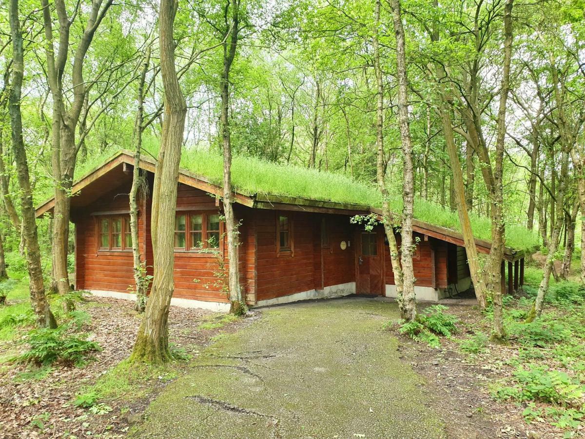 Chevin Country Park Hotel & Spa Отли Екстериор снимка